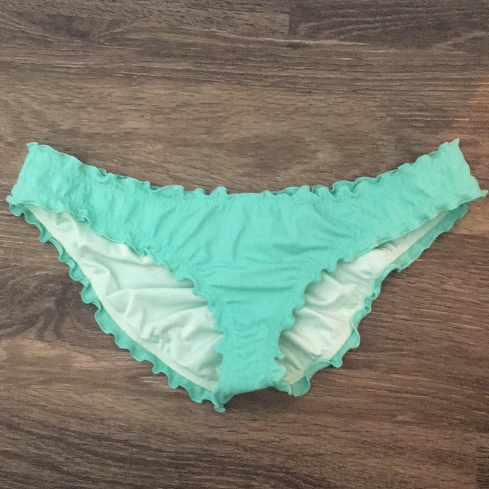 Victoria’s Secret ruffle cheeky bikini